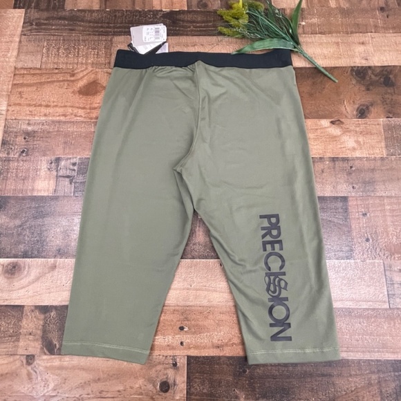 NWT Reebok Green Speedwick Precision RNF Capris - Picture 16 of 16